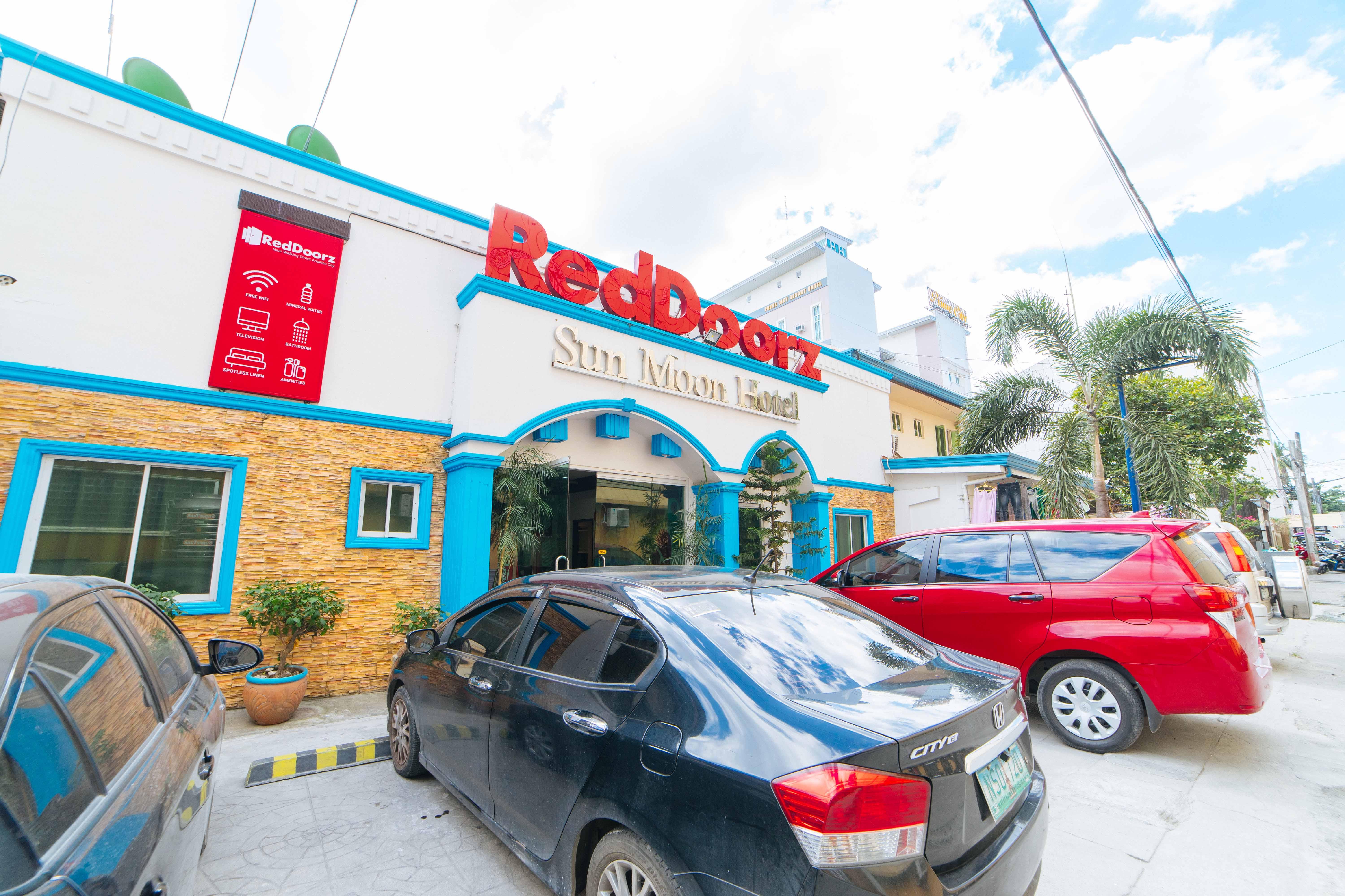 Reddoorz Near Walking Street Angeles City Hotel Exterior photo